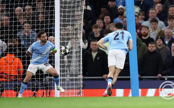 Premier League - Bajnokaspiránsok csúcsrangadója vasárnap