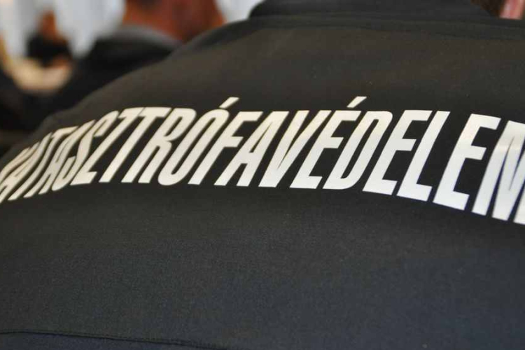 Összeütközött két személyautó