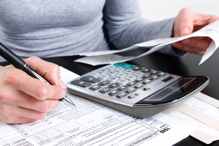 Adóbevallás - hosszított nyitvatartás több postán