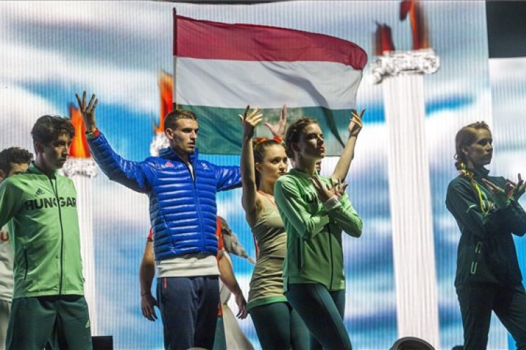 Rio 2016 - Bemutatták a magyar olimpiai csapat sportruházatát