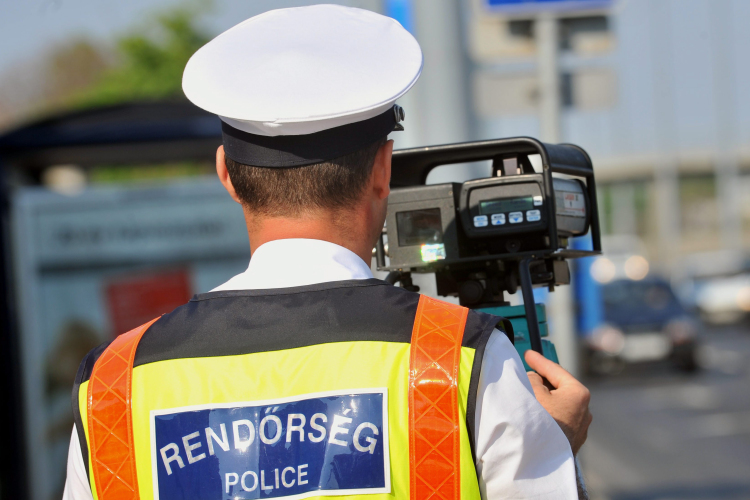 Csúcsra járnak a sebességmérők Szentendre környékén!