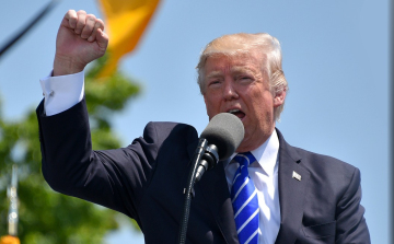 Donald Trump nagyon jónak minősítette megbízottjai és Vlagyimir Putyin moszkvai találkozóját