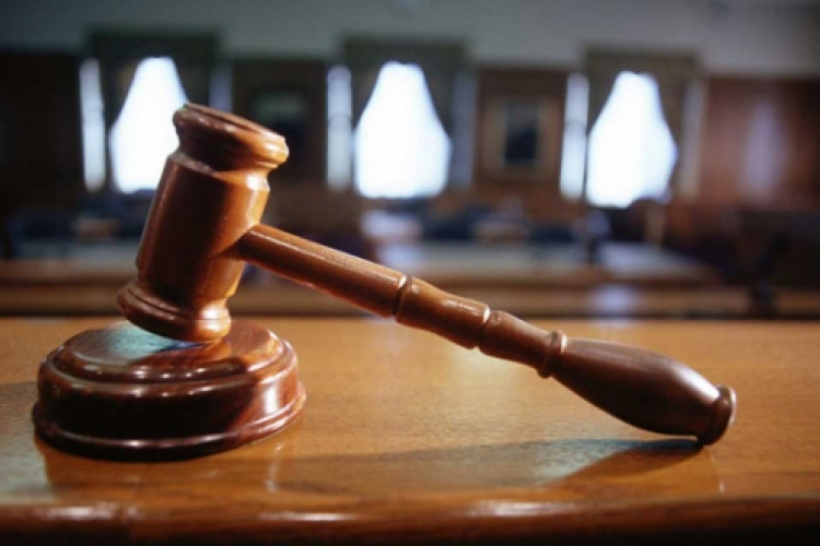 Vádat emelnek a több milliót sikkasztó szentendrei közös képviselő ellen