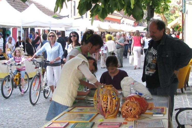 Dumtsa Korzó a Pünkösd jegyében